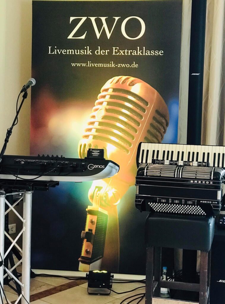 Bühne von Livemusik ZWO bei Firmenfeier in Bonn